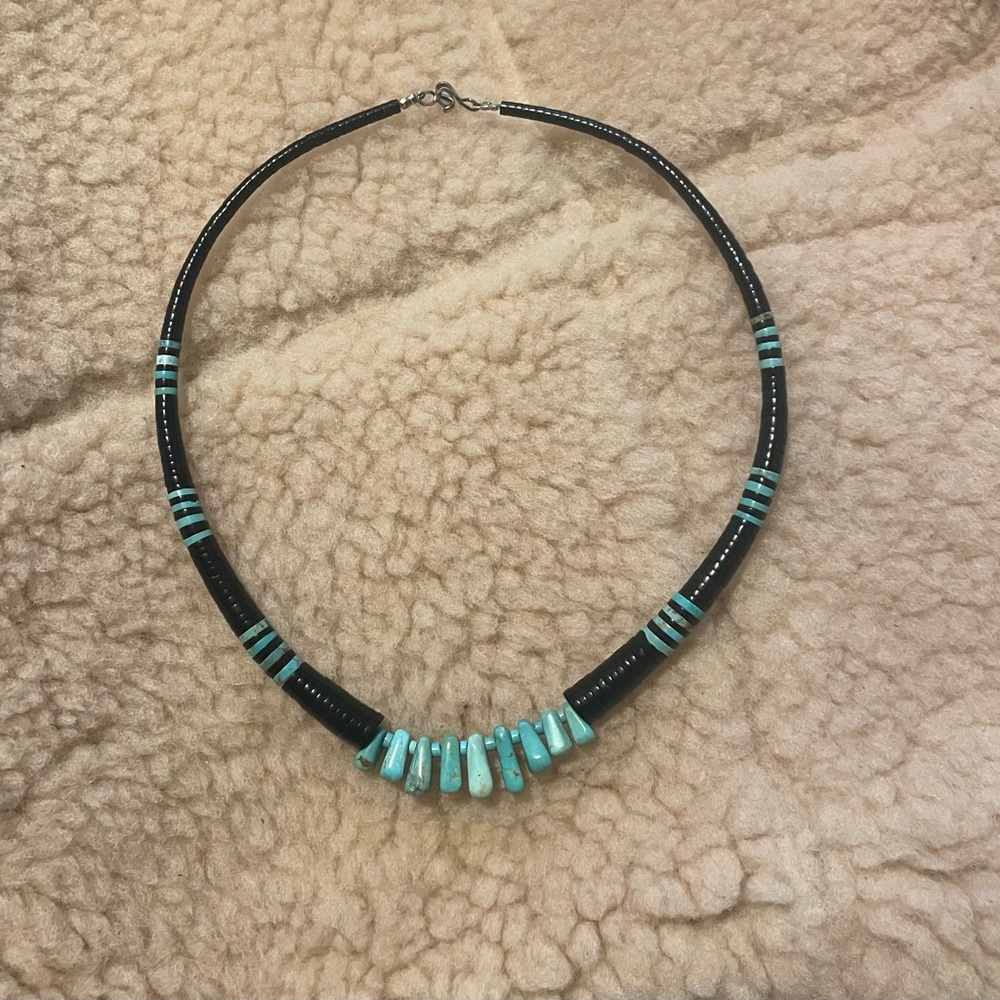 Turquoise artesanal necklace. Genuine New Mexico turquoise